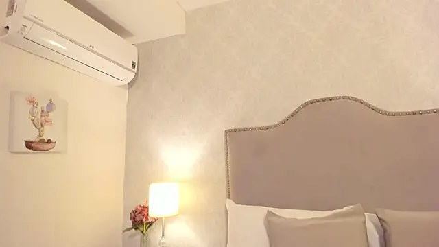 CortanaAdamss Adlı Modelin Canlı XXX Sohbeti