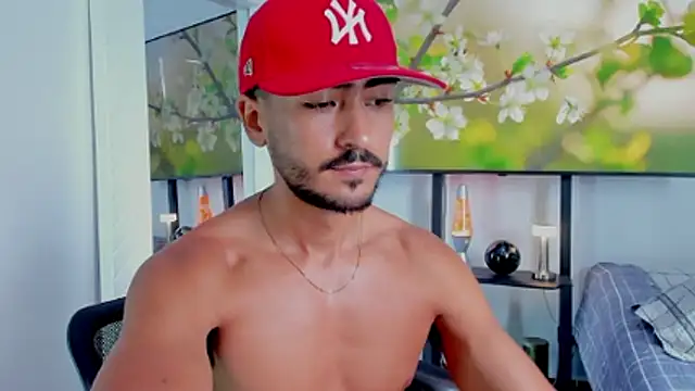 david__johnson372 live XXX chat