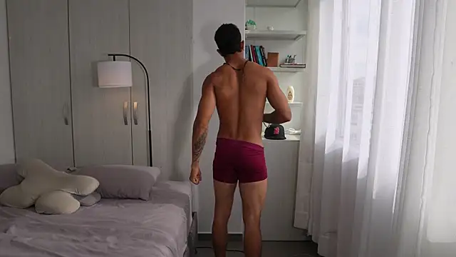 Paradise_boy__ XXX чат на живо