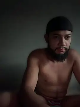 chamelit00 XXX чат на живо