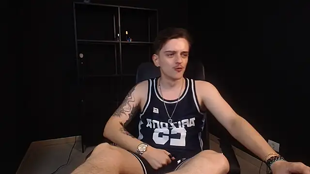 Chat +18 de FelixStarkk ao vivo