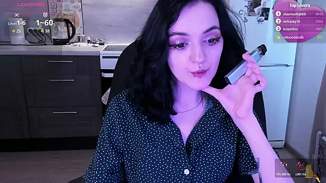lina__tyaaan's Live XXX Chat