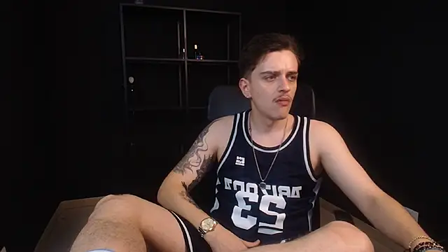 FelixStarkk live XXX chat