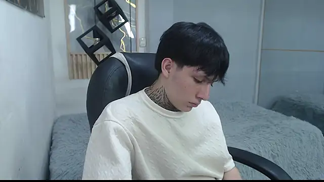 Cry_therealn Live XXX chat