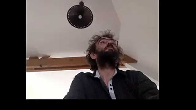 Mastersanges élő XXX-chatje