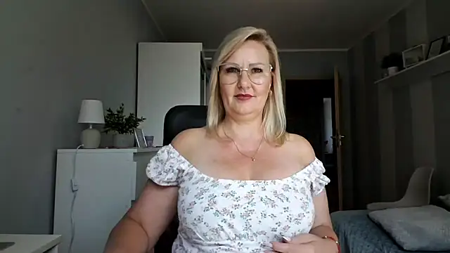 DianaLive 라이브 XXX 채팅