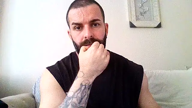 Show modela kean2365 na web-kameri