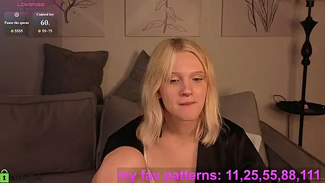 Lilly_Jhonass: απευθείας συνομιλία ΧΧΧ