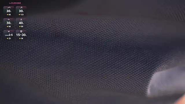 AdritVance élő XXX-chatje