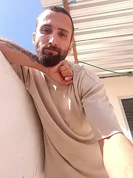 Luccareli10 Chat XXX in diretta