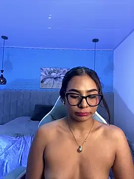 amira_cute2's Live XXX Chat