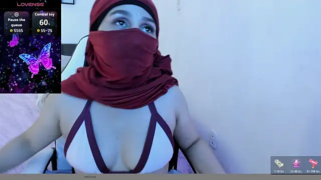 kamarii- live XXX chat