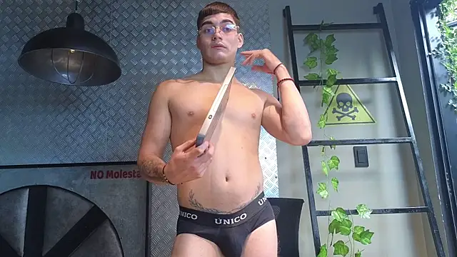 Živý XXX chat ThiagoFox
