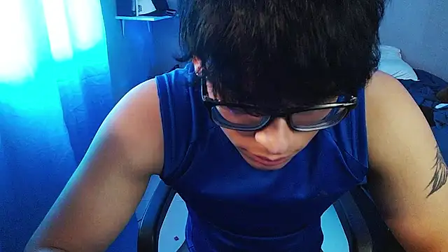 Webkamerová show Mr_yisuzz