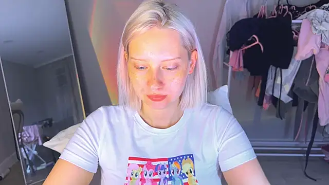 Chatroom XXX en direct de angellliss
