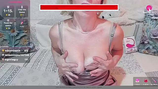 AgataFoxx Live XXX Chat