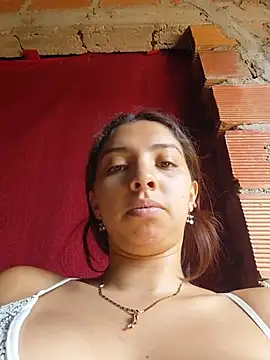 aziel_ardiente Adlı Modelin Canlı XXX Sohbeti