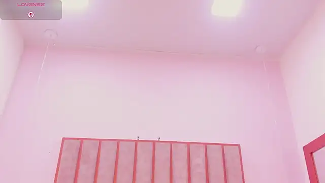 Zoe_Monrow's Live XXX Chat