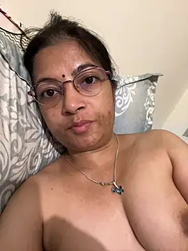 Sembang XXX Secara Langsung HairyMommy