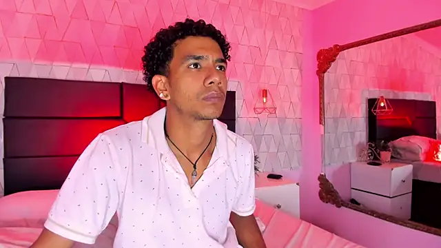 Chatroom XXX en direct de MarckThompsonn