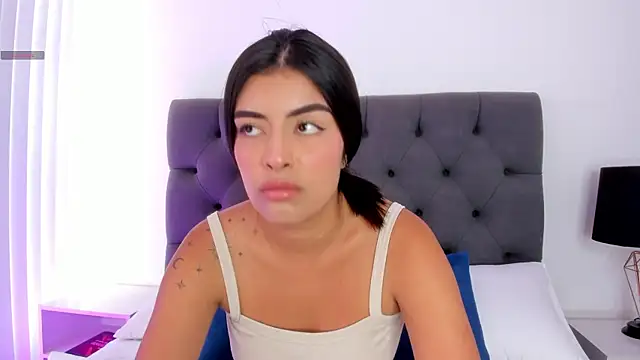 VictoriaParkeer's Live XXX Chat