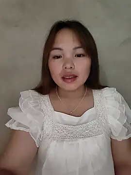 Mina_xYx élő XXX-chatje