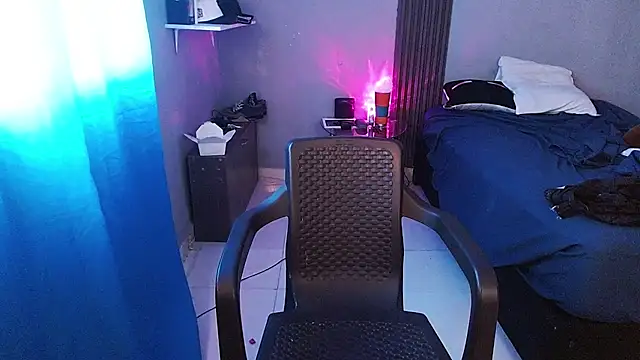 Mr_yisuzz 在線直播表演