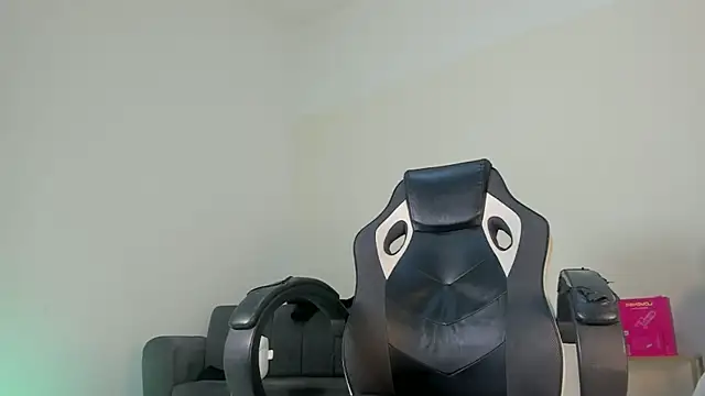 XXX chat uživo modela MaximusClark