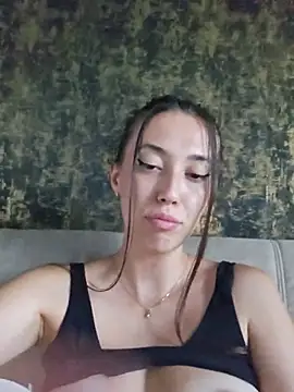 โชว์เว็บแคมของ VirginPussySquirt