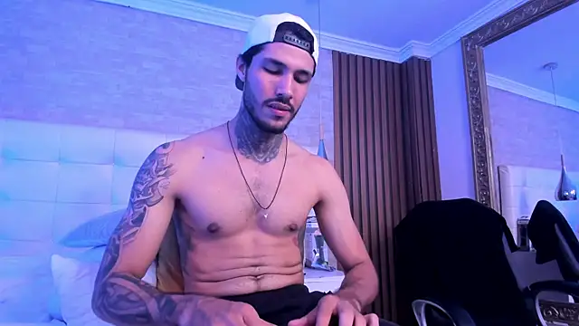 צ'אט XXX בשידור חי של JacksonGreenn