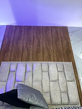 stephh_222 Adlı Modelin Canlı XXX Sohbeti