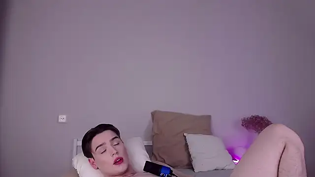 RobbyCharming: απευθείας συνομιλία ΧΧΧ