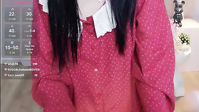 shynana Chat XXX in diretta