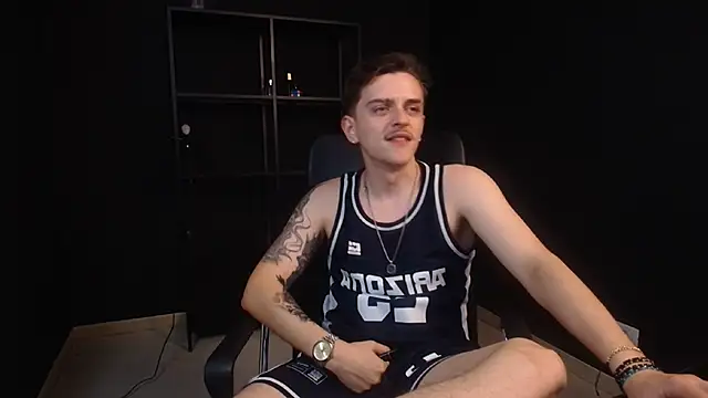 FelixStarkk 라이브 XXX 채팅