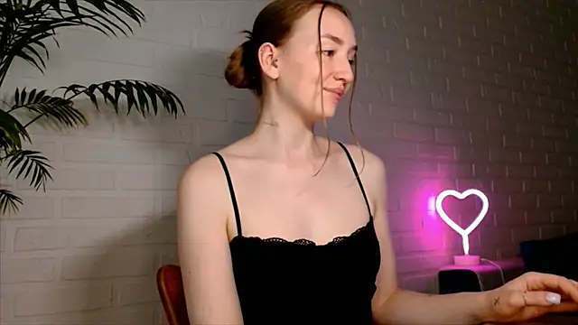 WhitePrincessLuna Chat XXX live
