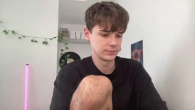 YourMilkyGuy Chat XXX live