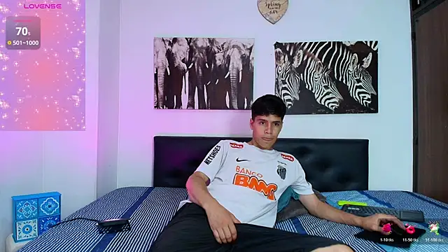Jacob5_ Live XXX Chat