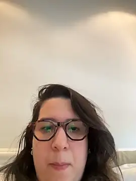 Chat +18 de amooraaamoon ao vivo