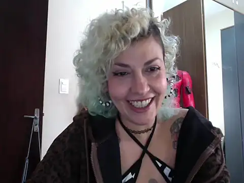 MariLouM's Live XXX Chat