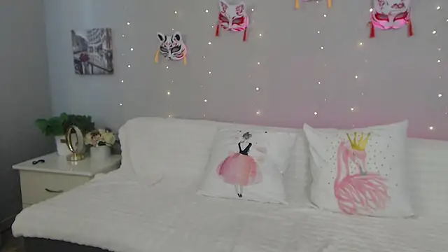 دردشة MeryCheris الجنسية المباشرة