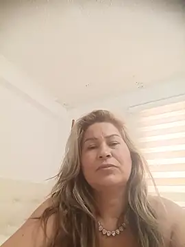 _Pamelamilff লাইভ XXX চ্যাট