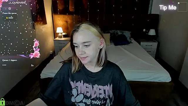 Lesi_Moonie01's Live XXX Chat