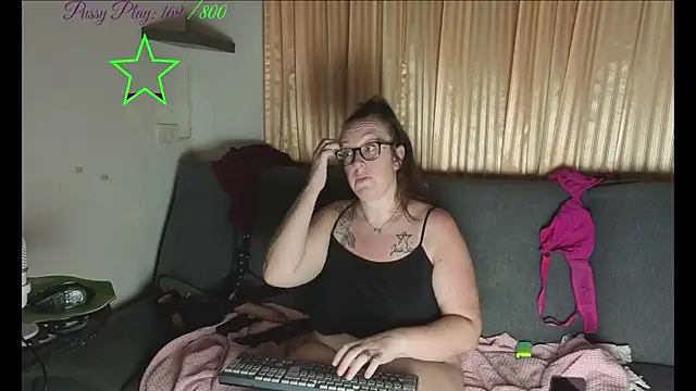 JadeStarUK live XXX chat