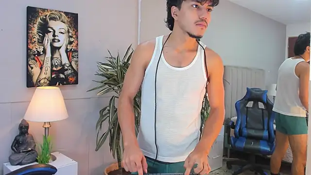 kai_storn élő XXX-chatje
