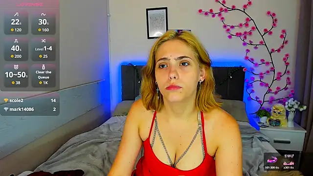 DellaRows' Live XXX Chat