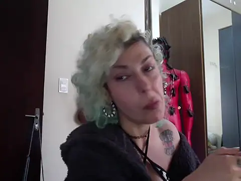 MariLouM's Live XXX Chat