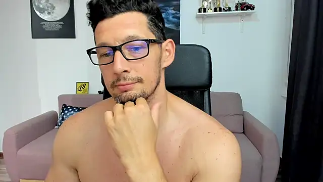 Chat +18 de BrutusK08 ao vivo