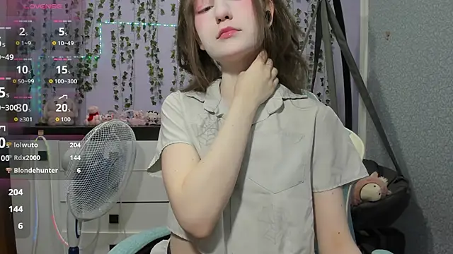 Yoonhee_ki's Live XXX Chat