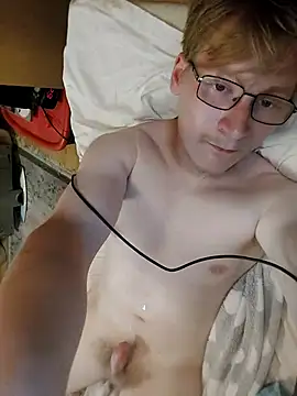Arttuforyounakedboy Шоу с уебкамера