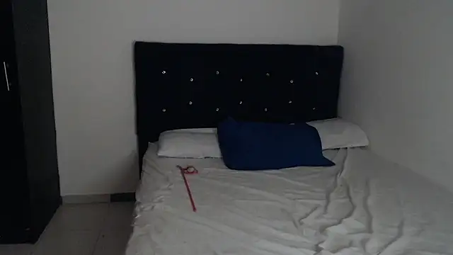 ANGELIQUE_KLANE XXX чат на живо